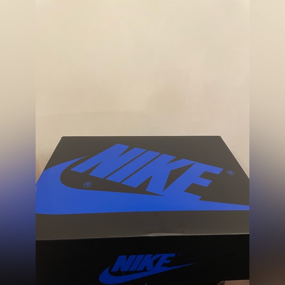 Jordan 1 Retro High OG Royal Reimagined US size 12 - Picture 2 of 8